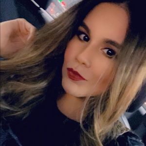 Meet your Posher, Anel